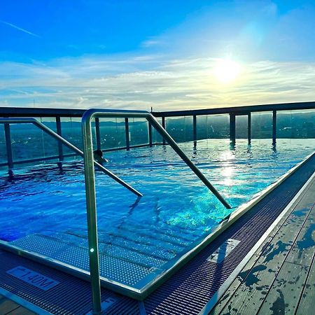 Vienna Sky Apartment I Rooftop Pool I Netflix Экстерьер фото