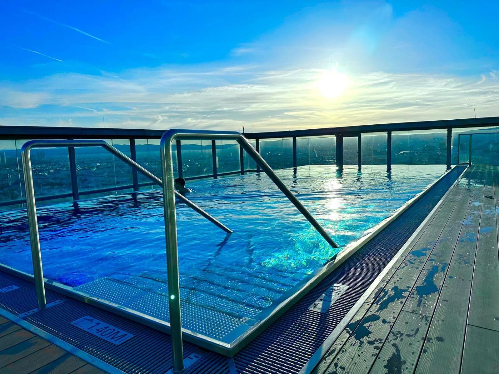 Vienna Sky Apartment I Rooftop Pool I Netflix Экстерьер фото
